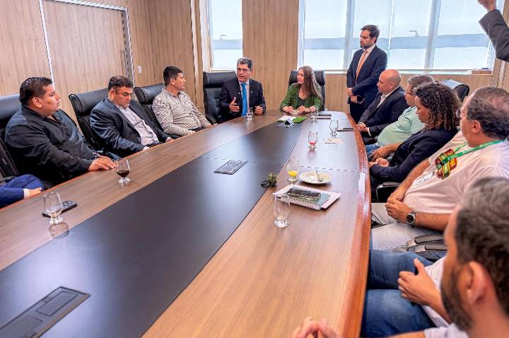 Assembleia Legislativa recebe autoridades bolivianas para discutir avanços da Rota Bioceânica