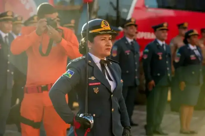 Coronel Daniele Cristina é a primeira mulher a assumir o comando-geral dos Bombeiros em RO
