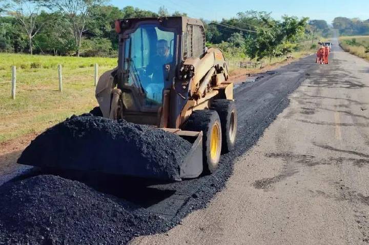 Deputado Alan Queiroz apresenta indicação para realização de obras de recuperação na RO-370