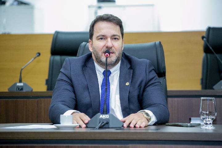 Deputado Alex Redano indica recuperação da RO-458 entre Alto Paraíso e Distrito de Triunfo