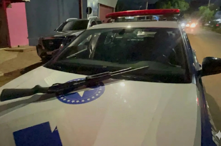 Equipe do sgt Machado prende bando com espingarda calibre 12 em veículo na zona leste