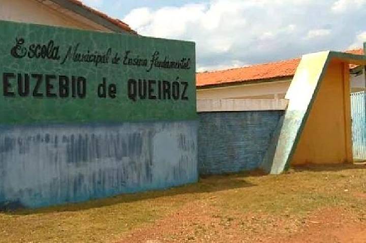 Escola de Alto Alegre recebe reforma geral com apoio de Cirone Deiró