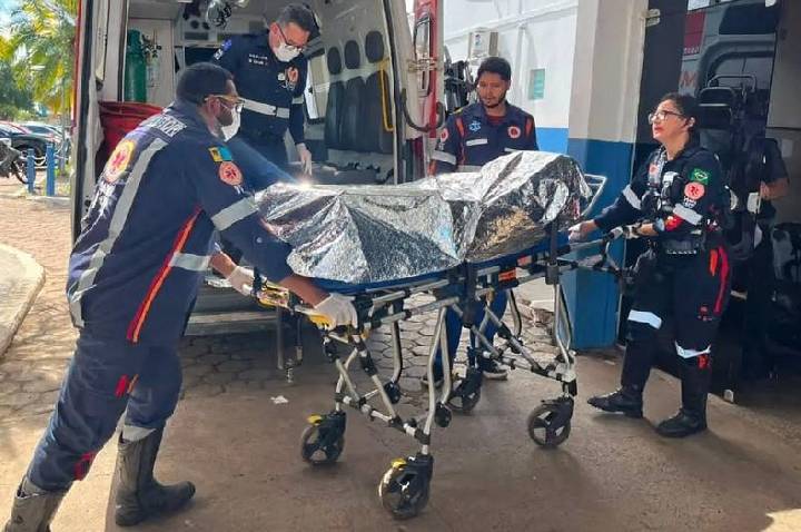Homem pede socorro da PM após ataque a facada na zona leste