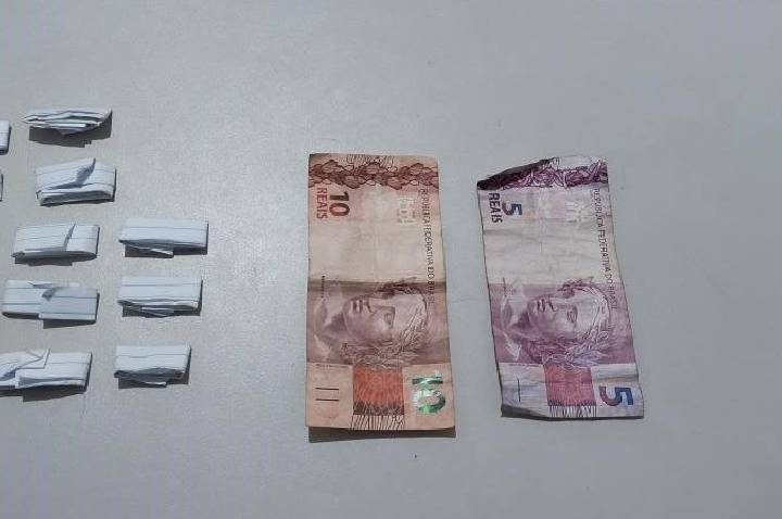 PMRO apreende papelotes de crack durante ocorrência em  Guajará-Mirim