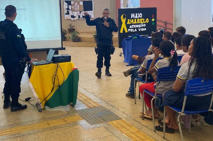 Polícia Militar realiza ação educativa sobre o Maio Amarelo em escola do Distrito de Rio Pardo