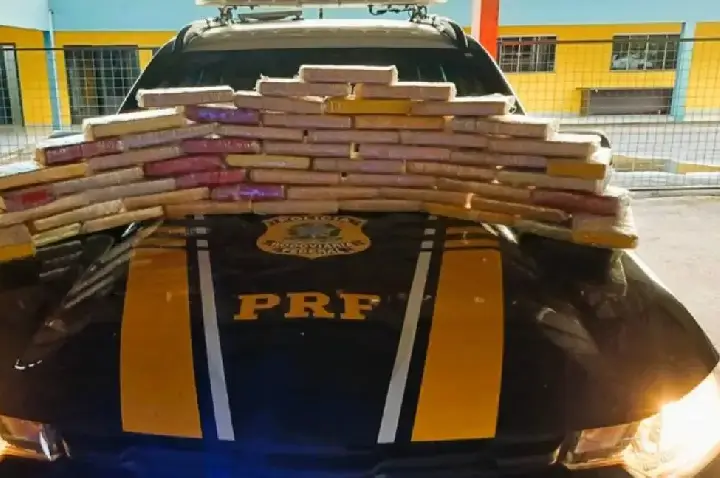 PRF apreende quase 60 kg de cocaína escondidos em estruturas de madeira