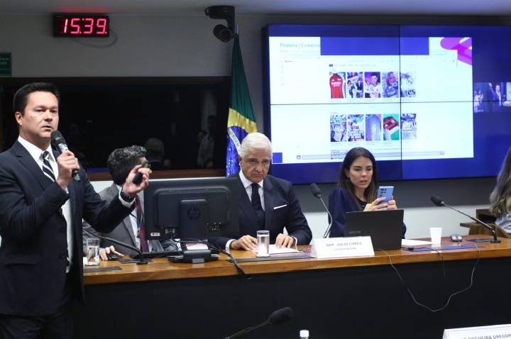 Produtos esportivos falsificados já respondem por 34% do mercado, diz representante do setor