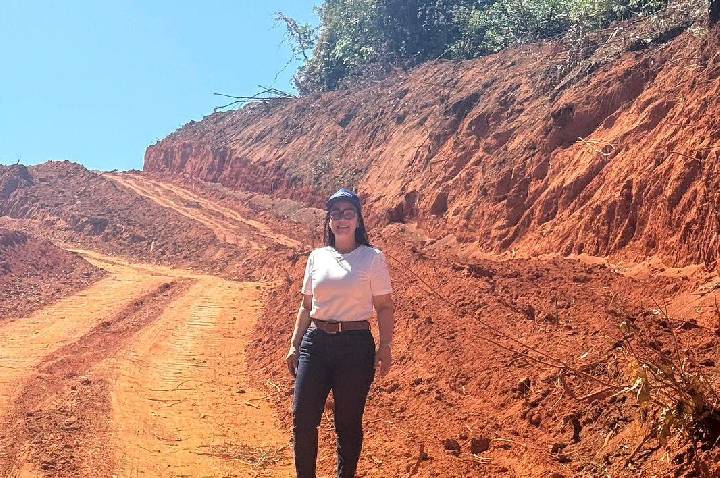 Rosangela Donadon acompanha recuperação de mais de 58 quilômetros de estradas rurais em Vilhena