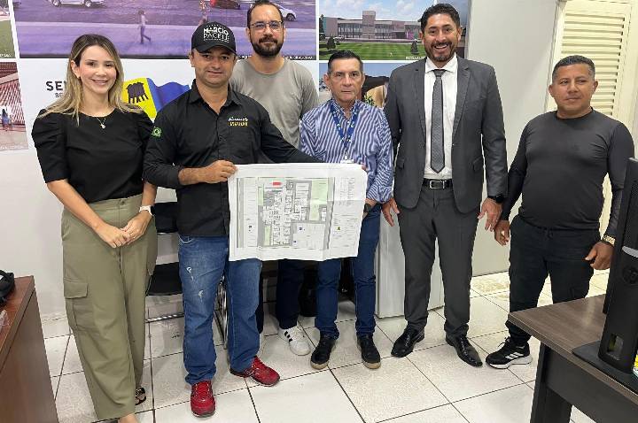 Vereador Márcio Pacele acompanha andamento de projeto da unidade de saúde do bairro Flamboyant na SMCL