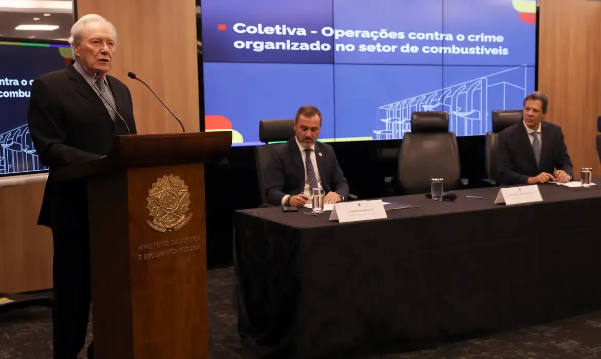 Bloqueio de R$ 3,2 bilhões evidencia esquema de fraude no setor de combustíveis