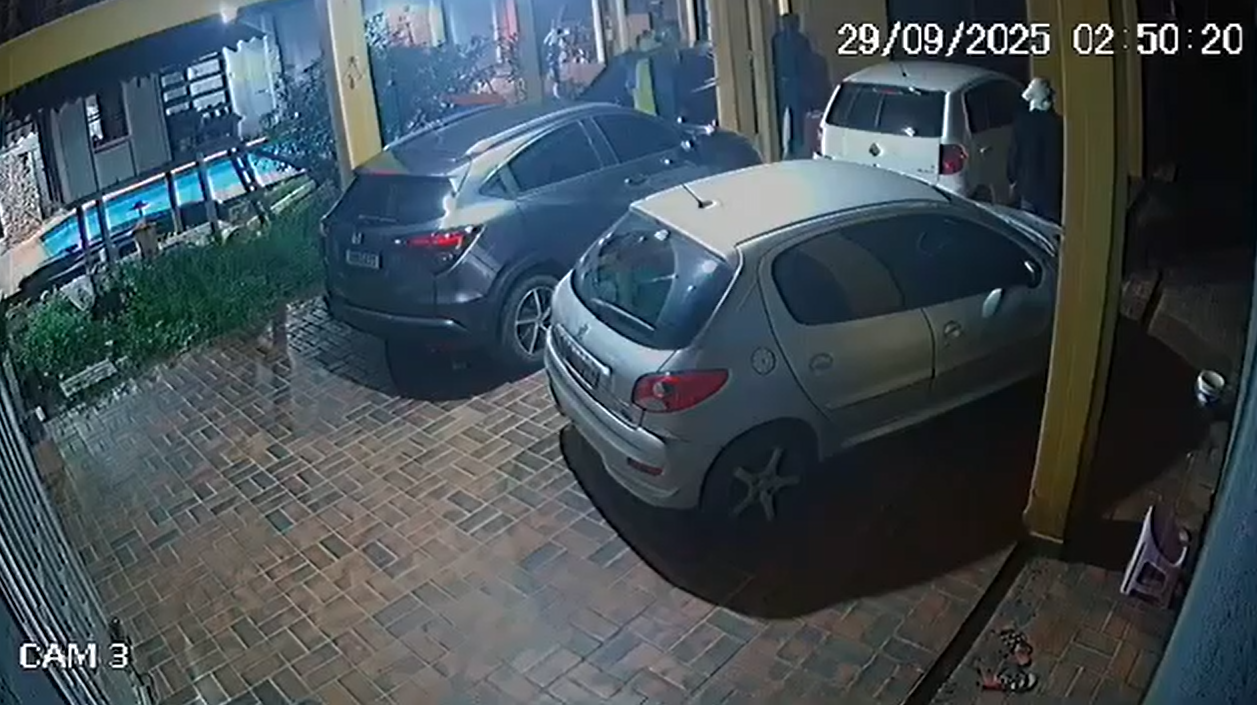 Bandidos fazem arrastão e deixam família amarrada no bairro Lagoinha