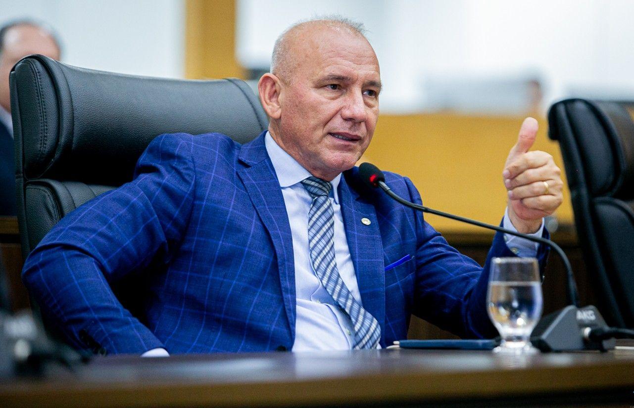 Ezequiel Neiva assegura recurso para ampliação e reforma da Escola José Basílio da Gama, em Alta Floresta D’Oeste