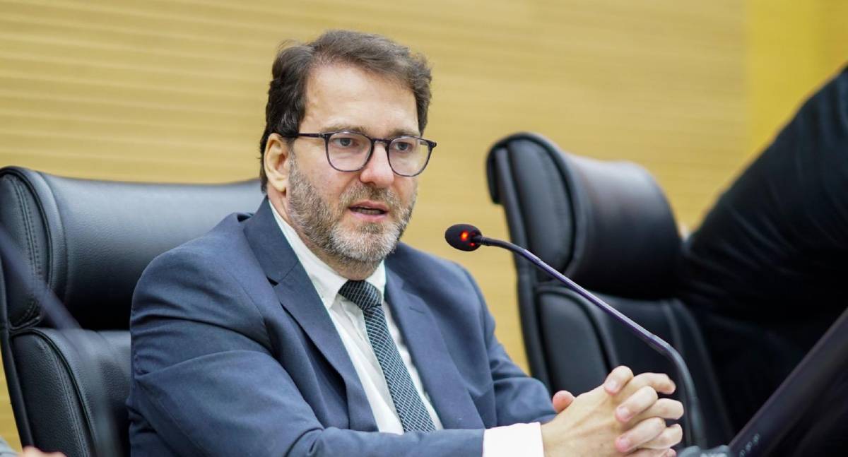 Alex Redano propõe reforma do Poliesportivo CEDEL