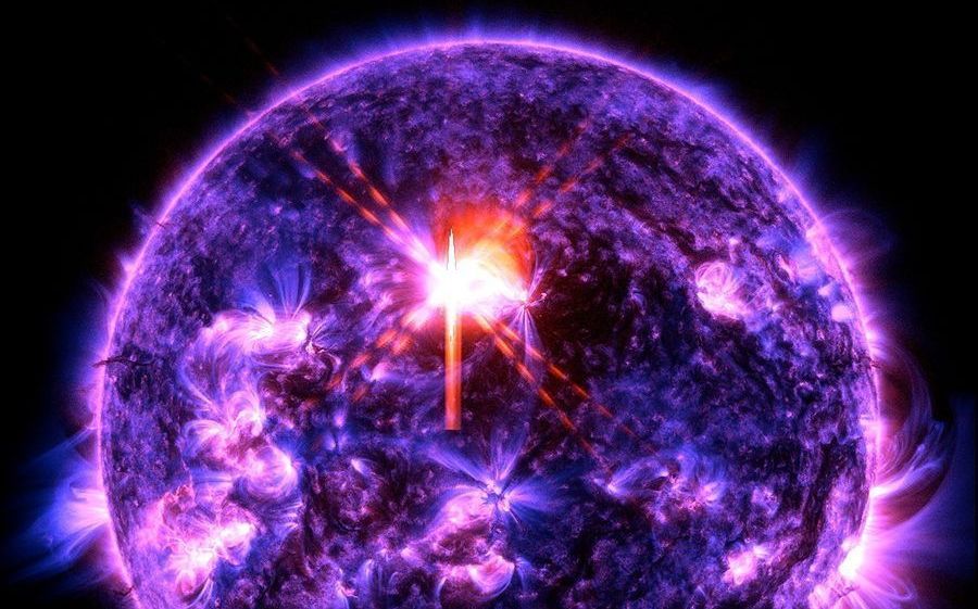 Sol em alerta: gigante explosão volta a ocorrer e é registrada pela Nasa