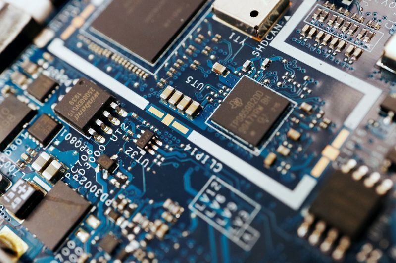 Vendas globais de chips devem atingir US$ 1 trilhão em 2026