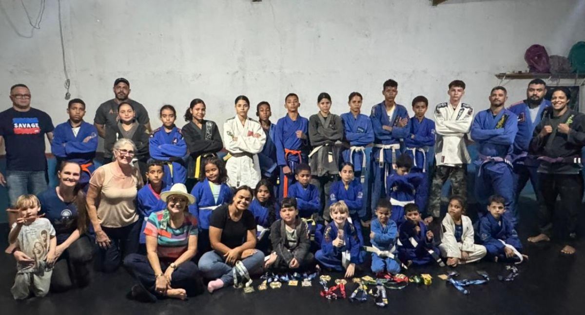 Dra. Taíssa destaca importância do esporte em visita a projeto de jiu-jítsu em Machadinho do Oeste