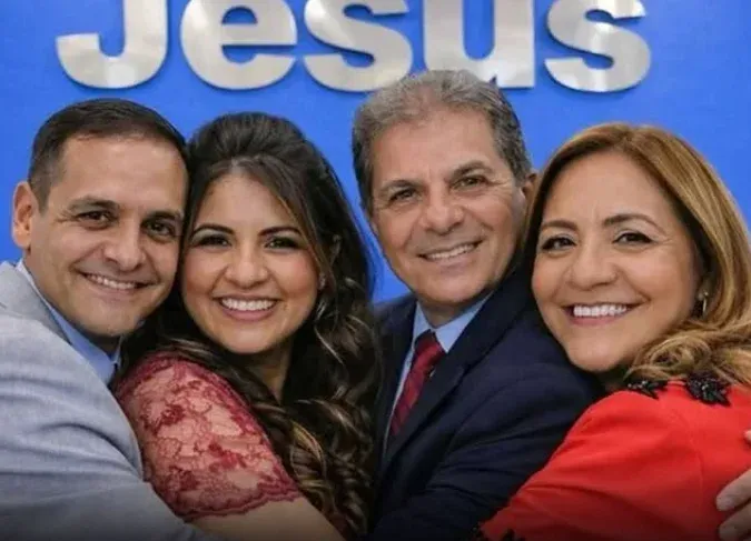 Pastor que traiu a esposa com a nora pode ser pai dos netos