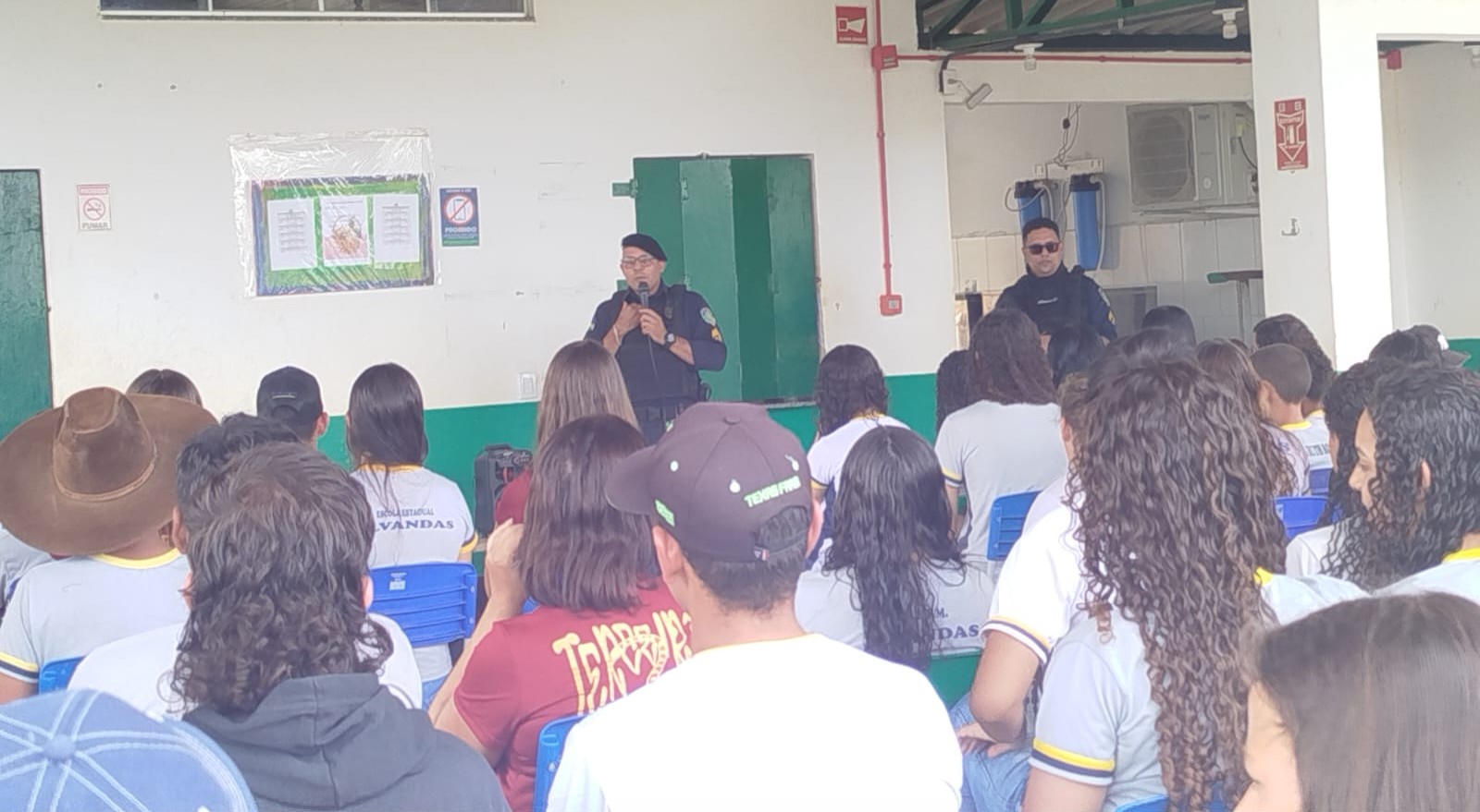 Polícia Militar promove palestra educativa sobre cidadania e convivência escolar