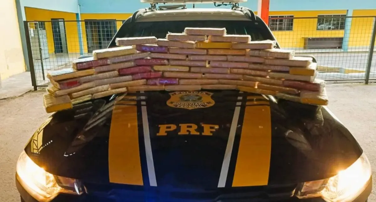 PRF apreende quase 60 kg de cocaína escondidos em estruturas de madeira