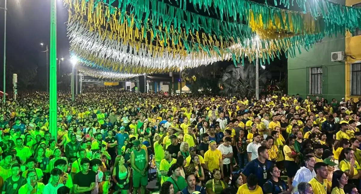 Porto-velhenses tomam conta da Rua do Hexa na estreia da Seleção Brasileira